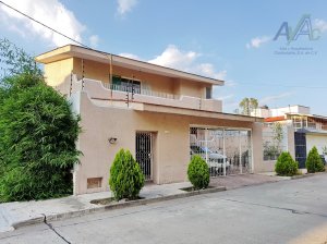 Casas Varias